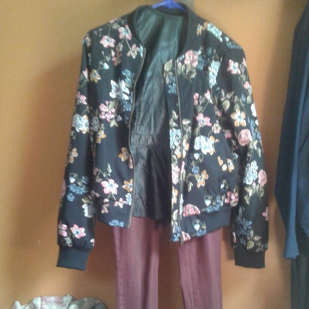 Pink rose floral jacket xs